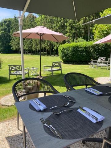 Logis Hotel & Restaurant - Le Manoir De Gavrelle Exterior foto